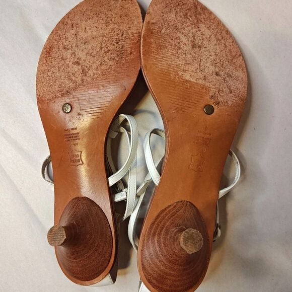 Matisse White Brown Strappy Sandals Kitten Heal Leather Ankle Buckle Size 9 - Picture 6 of 7